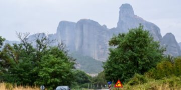 Συννεφιά και βροχή στην Πίνδο (φωτ. αρχείου: Eurokinissi/Αντώνης Νικολόπουλος)