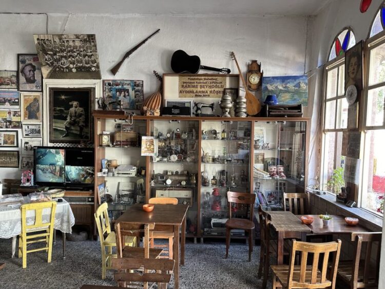 Το «Καφενείο του διαβόλου» ή «Şeytanın Kahvesi» (φωτ.: google.com/maps/Özgür Tomakin)