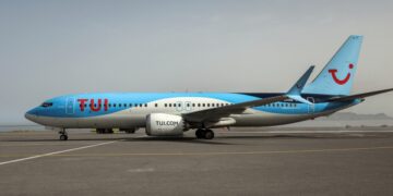 Αεροσκάφος της TUI στο αεροδρόμιο του Ηρακλείου (φωτ. αρχείου: EUROKINISSI/Στέφανος Ραπάνης)