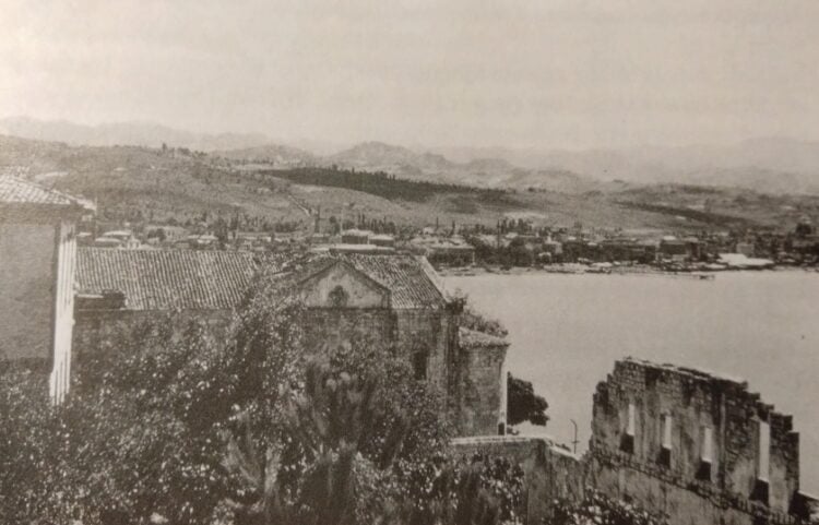 Άποψη της ελληνικής και της αρμενικής συνοικίας στα Κοτύωρα (φωτ.: «Η Έξοδος», τόμος ΙΑ’, «Μαρτυρίες από τον Δυτικό παράλιο Πόντο και την Παφλαγονία»)