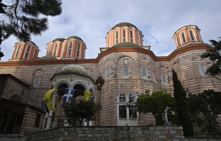 Η Ιερά Μονή Ξενοφώντος, στο Άγιο Όρος (φωτ.: ΑΠΕ-ΜΠΕ/Δημήτρης Πανάγος)