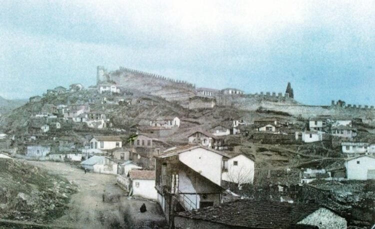 (Φωτ.: mikrasiatwn.wordpress.com)