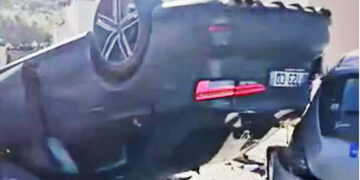 Τα δύο αυτοκίνητα μετά τη φονική σύγκρουση (φωτ.: cretapost.gr / Γ. Λιονάκης)