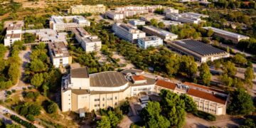 Αεροφωτογραφία του Πανεπιστημίου Πατρών (φωτ.: upatras.gr)