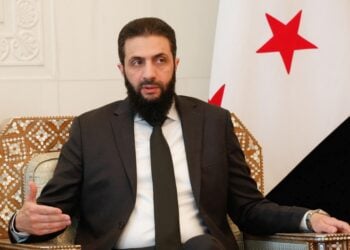Ο Αχμέντ αλ Σάρα γνωστός ως Αμπού Μοχάμεντ αλ Γκολάνι, στη Δαμασκό της Συρίας (φωτ.: EPA/ Giuseppe Lami)
