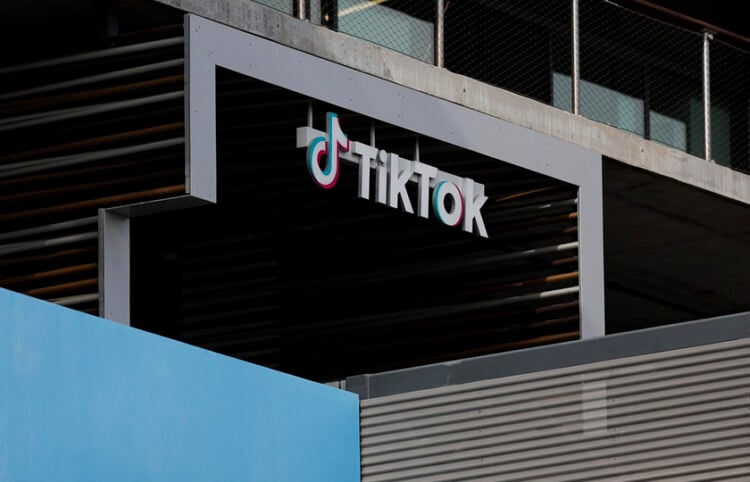 Εξωτερική άποψη της έδρας του TikTok στο Κάλβερ Σίτι της Καλιφόρνια των ΗΠΑ (φωτ.: EPA/Caroline Brehman)