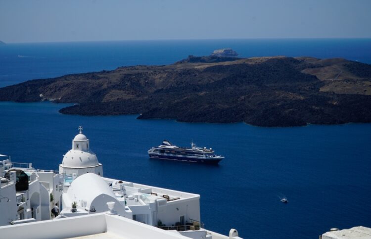 Το ηφαίστειο της Σαντορίνης (φωτ.: EUROKINISSI/Γιώργος Κονταρίνης)