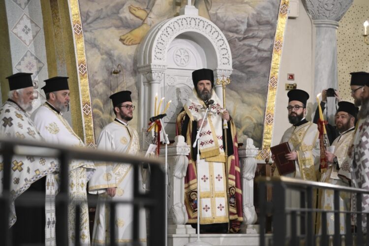 Ακολουθία Ενθρόνισης του Αρχιεπισκόπου Τιράνων, Δυρραχίου και πάσης Αλβανίας Ιωάννη στον Καθεδρικό Ναό της Αναστάσεως στα Τίρανα, Σάββατο 29 Μαρτίου 2025. (Φωτ.: Γραφείο Τύπου υπουργείου Εθνικής Άμυνας)