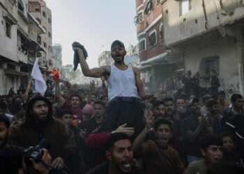 Διαδήλωση κατά της Χαμάς στη Γάζα (φωτ.: EPA / Haitham Imad)