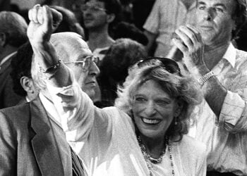 H Μελίνα Μερκούρη σε αγώνα για το Ευρωμπάσκετ του 1987 (φωτ.: EUROKINISSI)