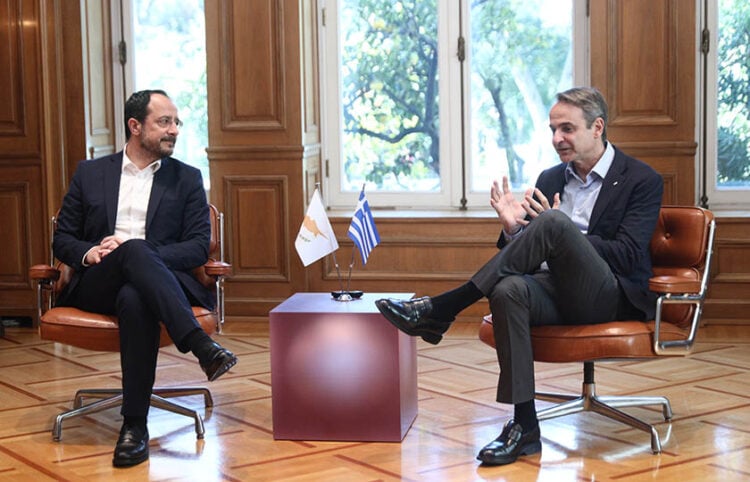 Συνάντηση του Κυριάκου Μητσοτάκη με τον Νίκο Χριστοδουλίδη, στο Μέγαρο Μαξίμου (φωτ.: EUROKINISSI / Γιάννης Παναγόπουλος)