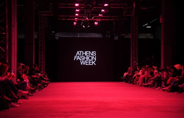 Γνωστοί fashion influencers έδωσαν το «παρών» στη βραδιά, βλέποντας από κοντά τις δημιουργίες (φωτ.: ΟΠΑΠ)