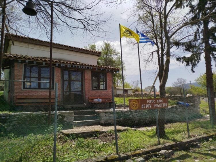 Ο Ιερός Ναός του Αγίου Γεωργίου στη Λιβερά Ξάνθης (φωτ.: facebook.com/Μορφωτικός Πολιτιστικός Σύλλογος Λιβερών Ξάνθης)