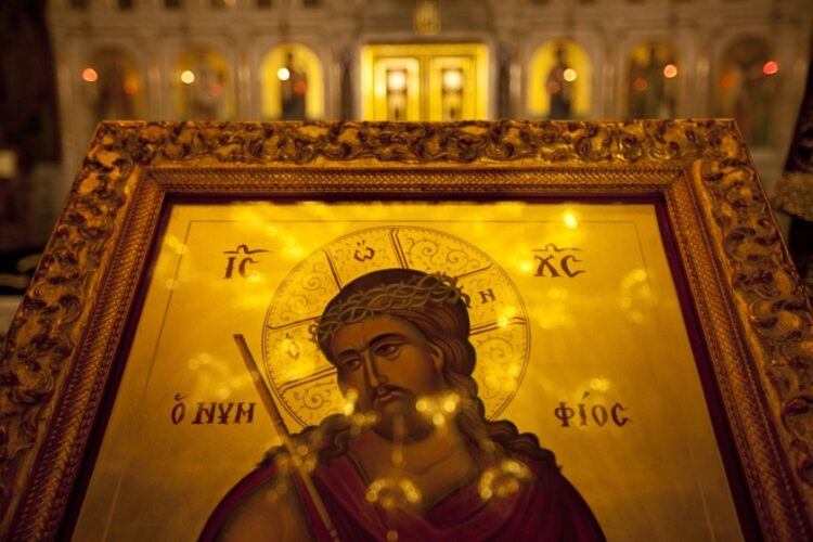 Εικόνα του Χριστού σε ακολουθία του Νυμφίου (φωτ.: Eurokinissi/Κώστας Μαντζιάρης)