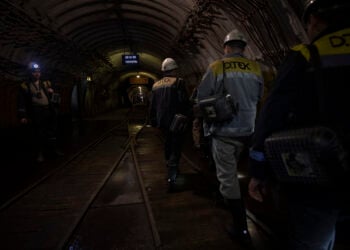 Ουκρανοί μεταλλωρύχοι (φωτ.: EPA / Maria Senovilla)