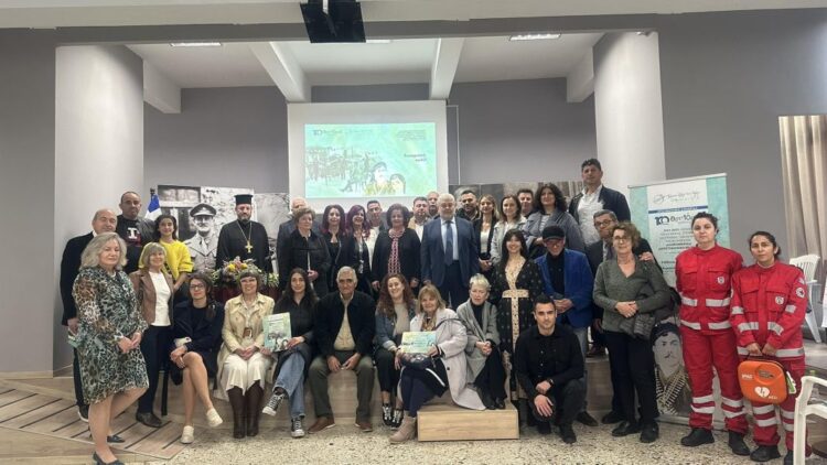 (Φωτ.: facebook.com/Άλμπουμ από ΠΟΛΙΤΙΣΤΙΚΟΣ ΣΥΛΛΟΓΟΣ ΠΟΝΤΙΩΝ ΘΡΥΛΟΡΙΟΥ "Η Κερασουντα & το Γαρς"/
Συνέδριο αφιερωμένο στα 100 χρόνια της ίδρυσης του Θρυλορίου)