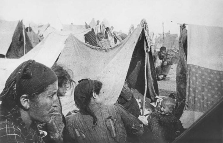Καταυλισμός προσφύγων, Οθωμανική Αυτοκρατορία, 1915-16 (πηγή: encyclopedia.ushmm.org)