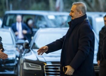 Ο Τούρκος υπουργός Εξωτερικών Χακάν Φιντάν κατά την επίσκεψή του στη Γενεύη, τον περασμένο Μάρτιο (φωτ.: EPA/Salvatore Di Nolfi)