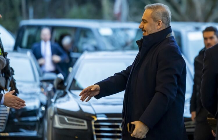 Ο Τούρκος υπουργός Εξωτερικών Χακάν Φιντάν κατά την επίσκεψή του στη Γενεύη, τον περασμένο Μάρτιο (φωτ.: EPA/Salvatore Di Nolfi)