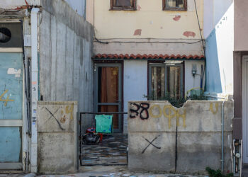 Το σπίτι στο οποίο υπέφερε ο μικρός Άγγελος
(φωτ.: EUROKINISSI / Στέφανος Ραπάνης)