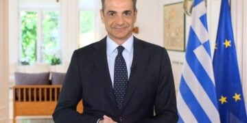 Ο Κυριάκος Μητσοτάκης στη διάρκεια της τηλεοπτικής ανακοίνωσης (φωτ.: glomex)