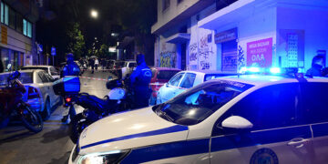 Φωτ. από τη σκηνή του εγκλήματος, στην Κυψέλη (πηγή: EUROKINISSI / Τατιάνα Μπόλαρη)