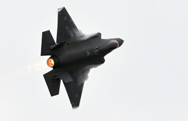 Αεροσκάφος F-35A στον ουρανό της Αυστραλίας (φωτ.: EPA/Joel Carrett)