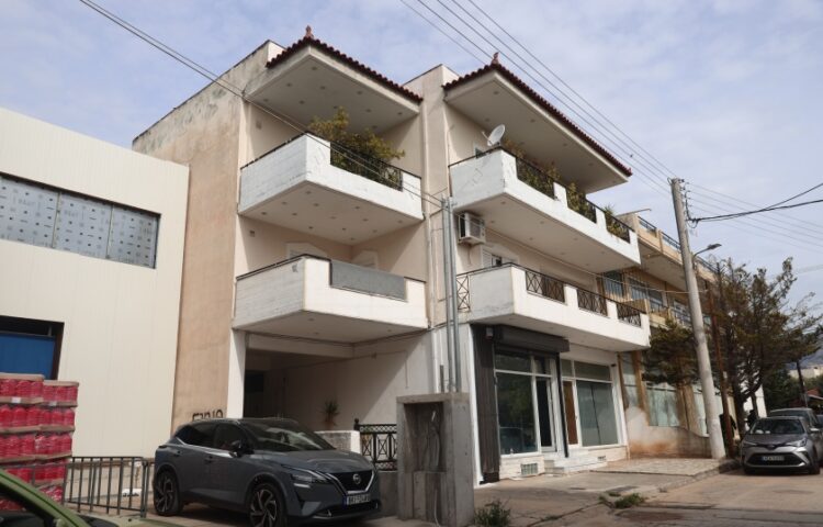 Η οικοδομή όπου σημειώθηκε το τραγικό περιστατικό (φωτ.: EUROKINISSI/Γιάννης Παναγόπουλος)