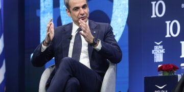 Ο Κυριάκος Μητσοτάκης στη δεύτερη ημέρα εργασιών του 10ου Οικονομικού Φόρουμ των Δελφών (φωτ.: EUROKINISSI / Γιάννης Παναγόπουλος)