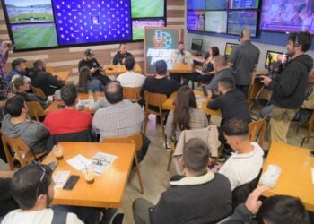 Πάμε Στοίχημα Football Party by Gazzetta σε κατάστημα ΟΠΑΠ της Καλλιθέας (φωτ.: ΟΠΑΠ)