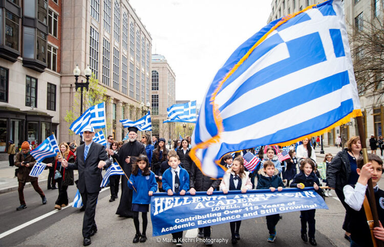 Iδιαίτερο παλμό στην παρέλαση της Βοστόνης έδωσαν οι μαθητές και οι μαθήτριες των ελληνικών σχολείων (φωτ.: Maria Kechri / Facebook / Consulate General of Greece in Boston)