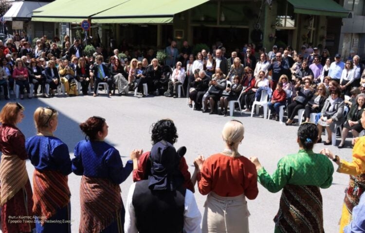 Στιγμιότυπο από παλιότερες εκδηλώσεις «Αγιωργίτικα» του δήμου Νεάπολης-Συκεών (φωτ.: Δήμος Νεάπολης-Συκεών/Κώστας Αργύρης)