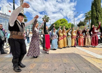 Η Ένωση Ποντίων Πειραιώς-Κερατσινίου-Δραπετσώνας στο φεστιβάλ «Κρήτη: Η μεγάλη συνάντηση» (φωτ.: Facebook / Κρήτη Η μεγάλη συνάντηση)