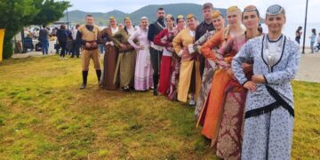 (Φωτ.: facebook/Πολιτιστικός Ποντιακός Σύλλογος Ελαιοχωρίου «Άγιος Γεώργιος»)