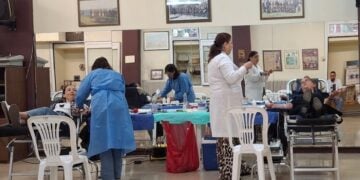 Εθελοντική αιμοδοσία της Ένωσης Ποντίων Πιερίας στη μνήμη των θυμάτων της Γενοκτονίας του Ποντιακού Ελληνισμού (φωτ.: facebook.com/enosipontionpierias)