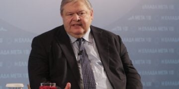 Ο Ευάγγελος Βενιζέλος μιλά σε συνέδριο του Κύκλου Ιδεών (φωτ. αρχείου: Eurokinissi/Χρήστος Μπόνης)