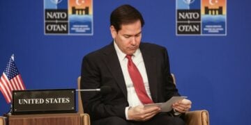 Ο υπουργός Εξωτερικών των ΗΠΑ Μάρκο Ρούμπιο σε συνάντηση του ΝΑΤΟ στην Αττάλεια (φωτ.: EPA/Erdem Sahin)