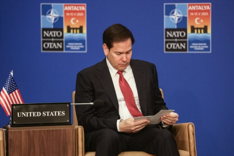 Ο υπουργός Εξωτερικών των ΗΠΑ Μάρκο Ρούμπιο σε συνάντηση του ΝΑΤΟ στην Αττάλεια (φωτ.: EPA/Erdem Sahin)