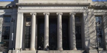 Η κεντρική είσοδος του περίφημου Πολυτεχνικού Ινστιτούτου Μασαχουσέτης (MIT) (φωτ.: EPA/Cj Gunther)