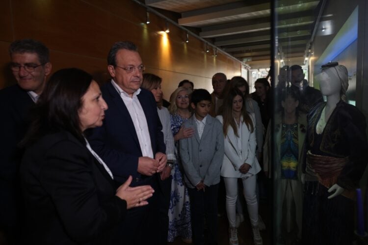 Επίσκεψη του προέδρου του ΣΥΡΙΖΑ - Προοδευτική Συμμαχία Σωκράτη Φάμελλου στο Μουσείο της «Μέριμνας Ποντίων Κυριών», στην Θεσσαλονίκη, Κυριακή 18 Μαΐου 2025. (Φωτ.: MotionTeam/Βασίλης Βερβερίδης)