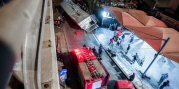 Φορτηγό έπεσε από τη γέφυρα στην Πέτρου Ράλλη στη Λ. Θηβών. Πέμπτη 15 Μαΐου 2025 (Φωτ.: Eurokinissi/Γιάννης Παναγόπουλος