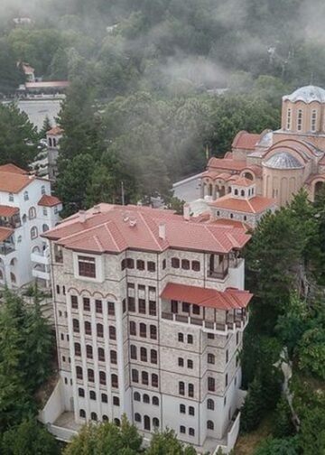 Το Ιερό Προσκύνημα της Παναγίας Σουμελά Βερμίου (φωτ.: Γραφείο Τύπου ΙΜΒΝΚ)