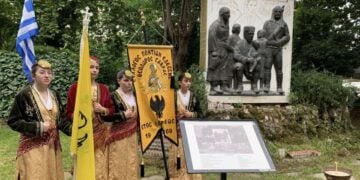 Στιγμιότυπο από τις περσινές εκδηλώσεις για την επέτειο της γενοκτονίας (φωτ.: facebook/Σύλλογος Ποντίων Έδεσσας Αγ. Θεόδωρος Γαβράς)