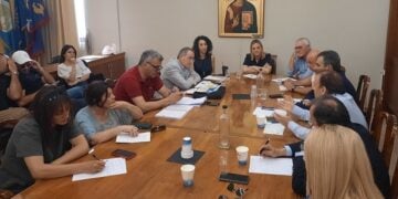 Ευρεία σύσκεψη στις Σέρρες για το πρόβλημα με το ουράνιο που ανιχνεύθηκε σε δύο πηγές του δικτύου υδροδότησης (φωτ.: facebook.com/DimosSerrwnofficial)