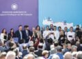 Εικόνα από την εκδήλωση για την υπογραφή της σύμβασης κατασκευής του τμήματος Ηράκλειο-Χανιά του Βόρειου Οδικού Άξονα Κρήτης, στο Πολιτιστικό και Συνεδριακό Κέντρο Ηρακλείου, παρουσία του Κυριάκου Μητσοτάκη, υπουργών, βουλευτών και του περιφερειάρχη Κρήτης Σταύρου Αρναουτάκη (φωτ.: Στέφανος Ραπάνης/ EUROKINISSI)