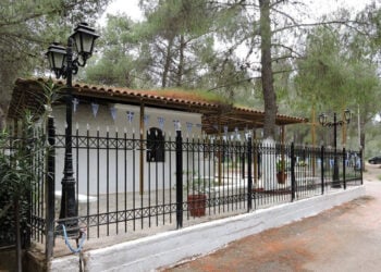 To εκκλησάκι του Αγίου Γεωργίου στην Κιάφα (φωτ.: Facebook / Κιάφα Μάνδρας)