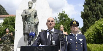 Ο Νίκος Δένδιας στον Μυστρά, για τα «Παλαιολόγεια 2025» (φωτ.: Χ / 
Nikos Dendias)