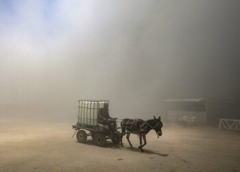 Σκηνικό Αποκάλυψης στη Γάζα, μετά από έναν ακόμα ισραηλινό βομβαρδισμό (φωτ.: EPA / Mohammed Saber)