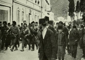 Τα ρωσικά στρατεύματα εισέρχονται στην Τραπεζούντα, Απρ. 1916 (πηγή: Internet Archive Book Images / commons.wikimedia.org)