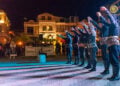 Πυρρίχιος χορός σέρρα στην Πλατεία Ελευθερίας στην Καβάλα (φωτ.: Δήμος Καβάλας)